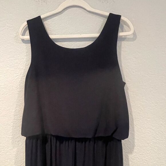 Emma & Michele - Midnight Blue Sleeveless Jumpsuit Size: Large Color: Navy - Picture 4 of 8